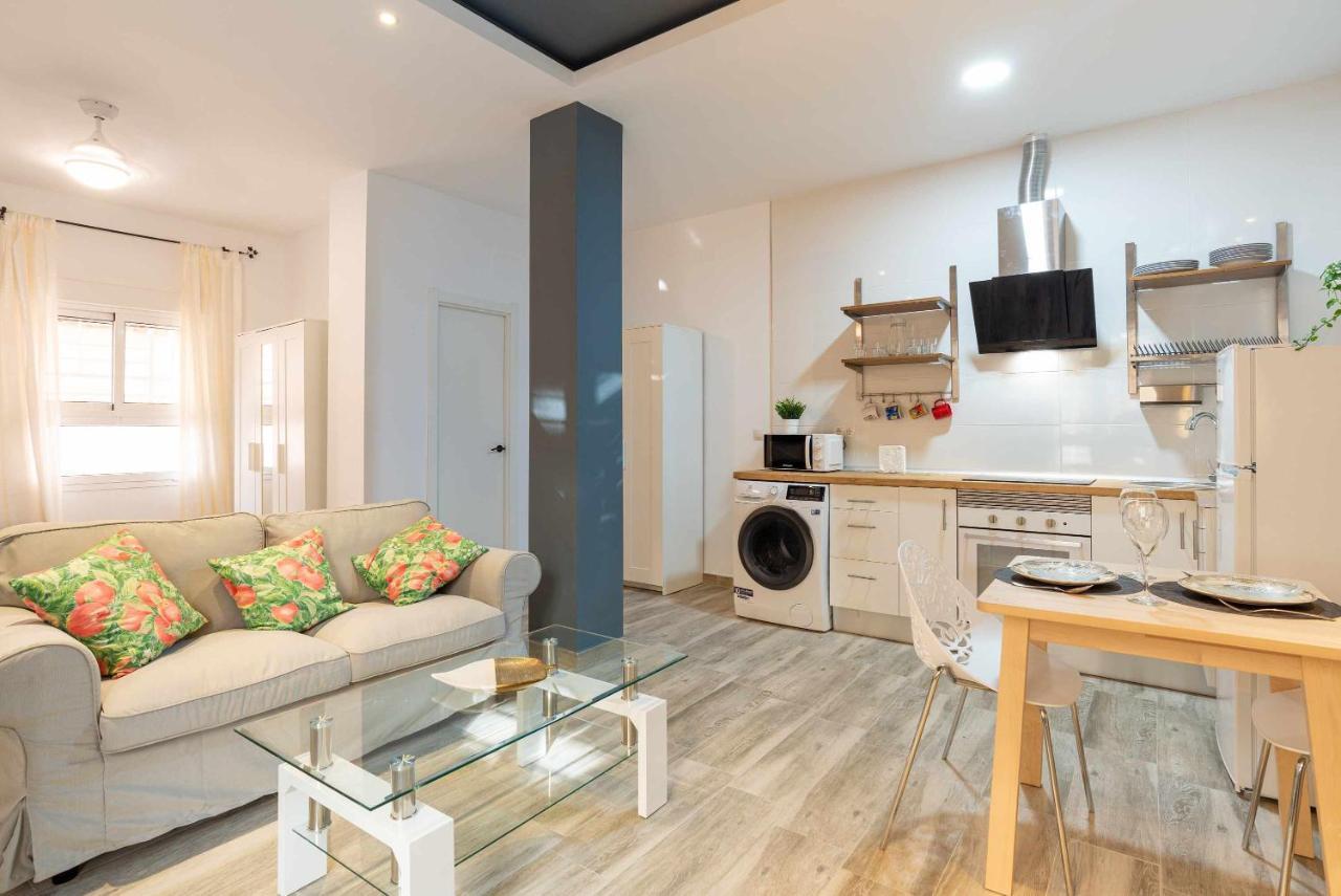 Vialia Suites Cinema Malaga Zewnętrze zdjęcie
