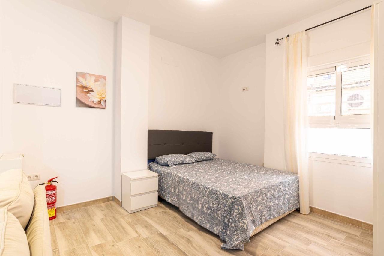 Vialia Suites Cinema Malaga Zewnętrze zdjęcie