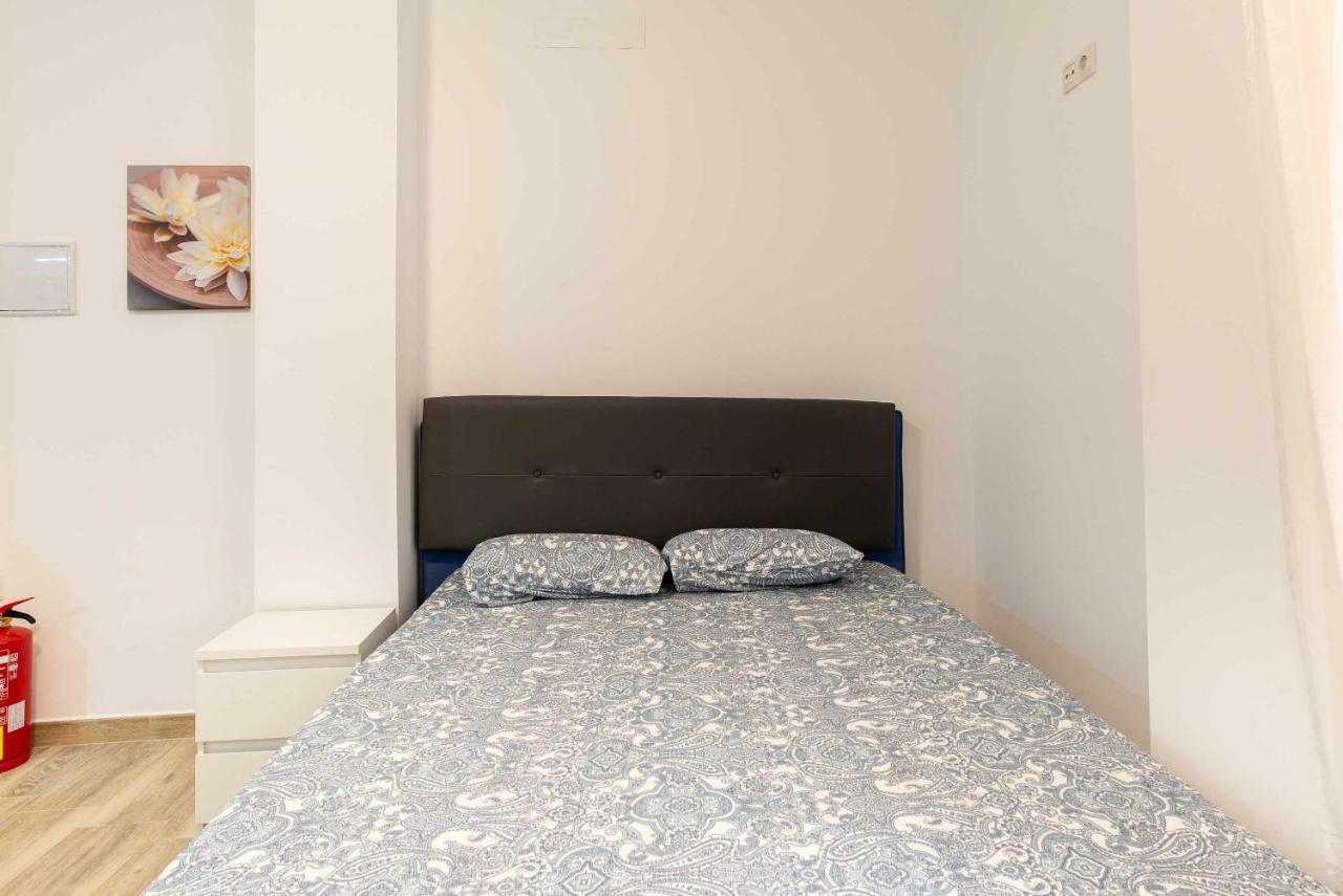 Vialia Suites Cinema Malaga Zewnętrze zdjęcie